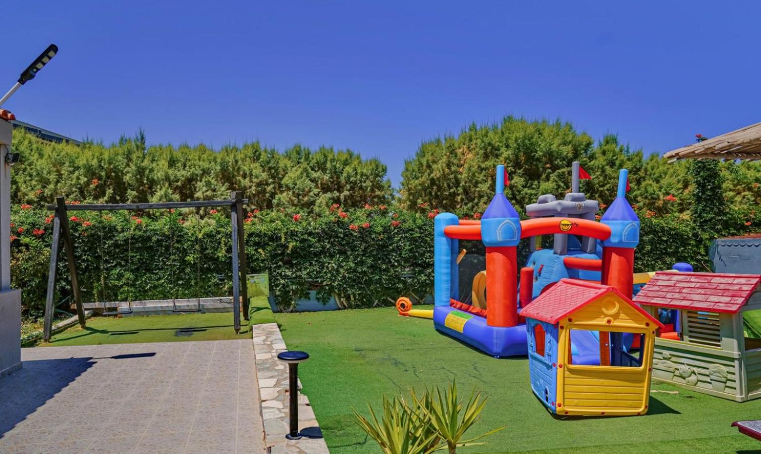 Kalia Beach Hotel 38/49