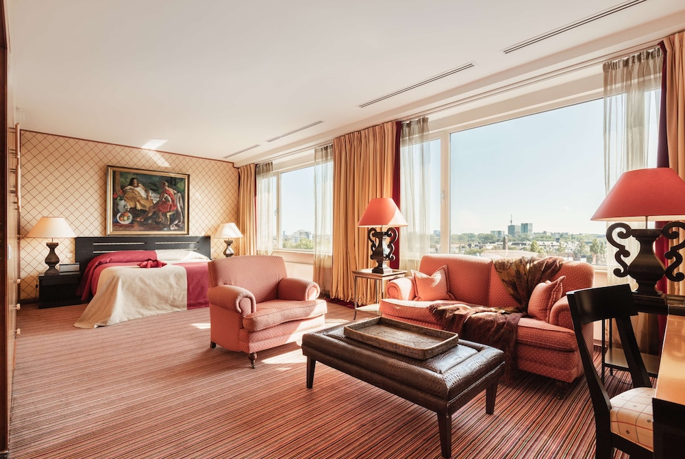 Hilton Amsterdam 40/61