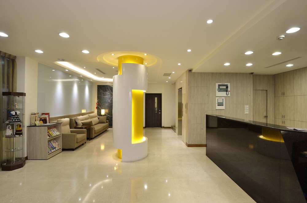 Fu Pin Hotel 11/50