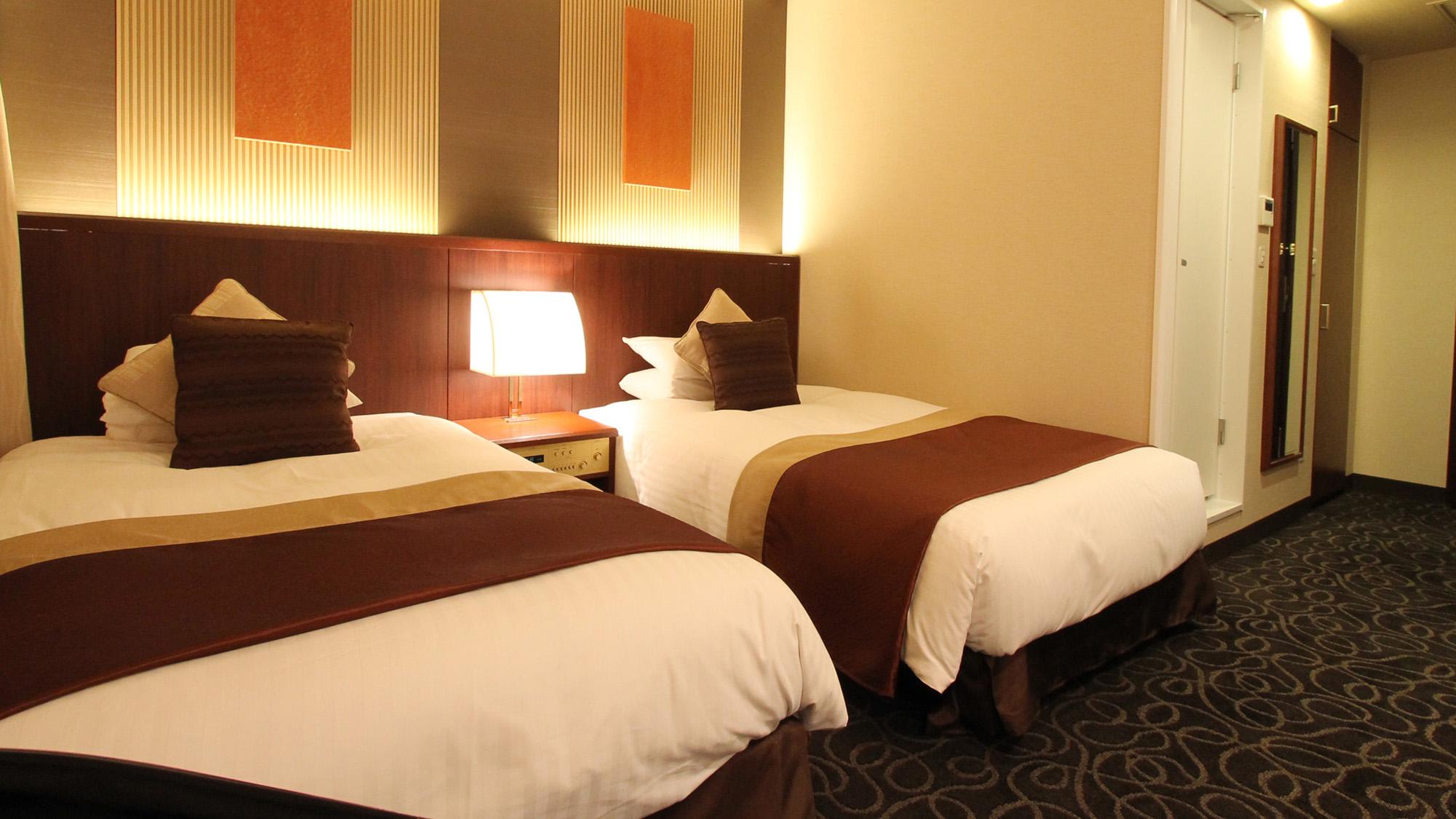 Standard, Twin Beds