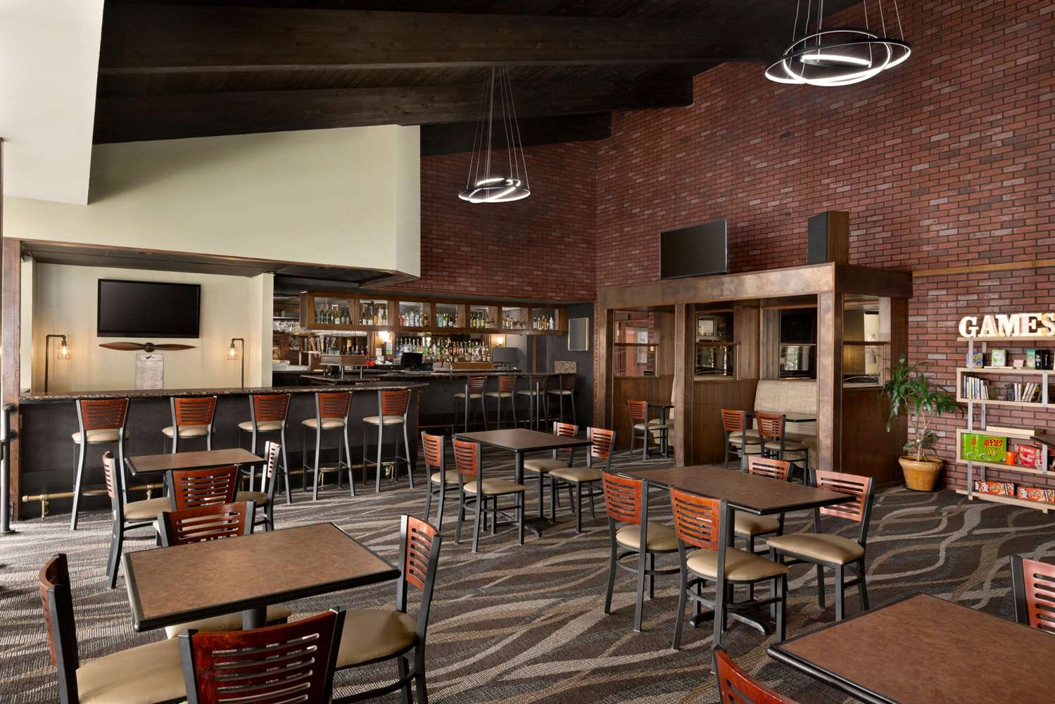 Ramada by Wyndham Spokane Airport 24/34