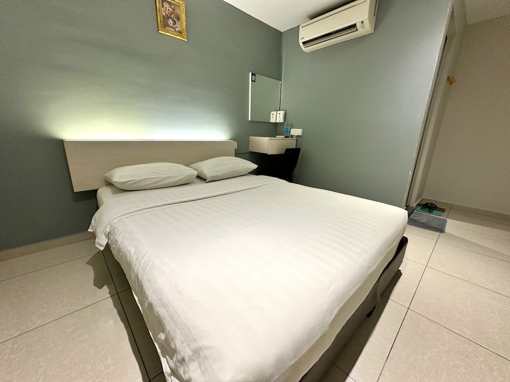 De Uptown Hotel Ss2 24/49