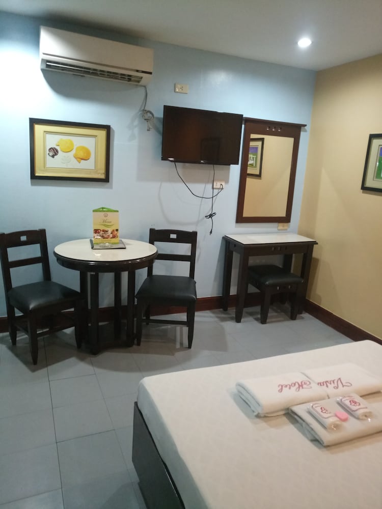 Vista Hotel Recto 19/21