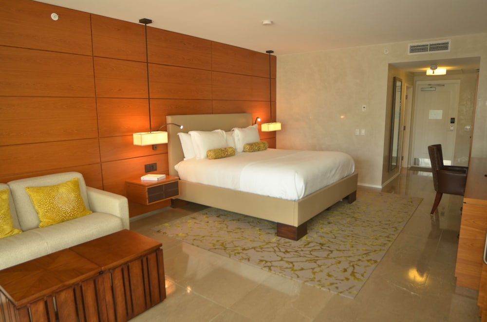 Royal Blues Hotel 15/46