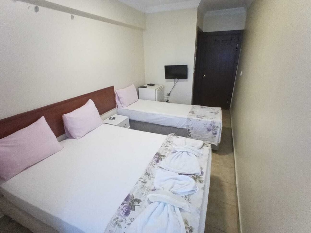 Sah Hotel 9/58