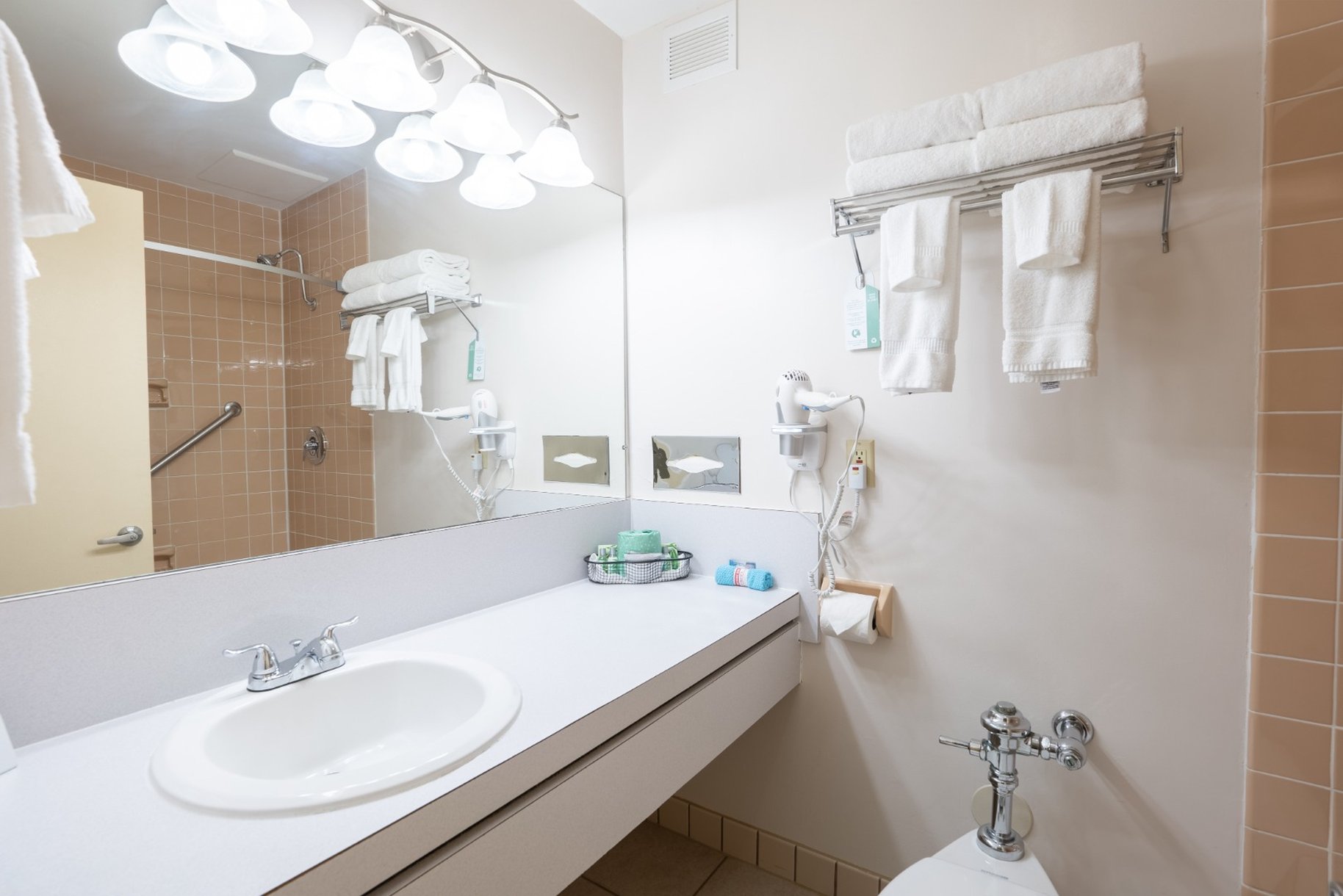 Fireside Inn And Suites Waterville 67/68