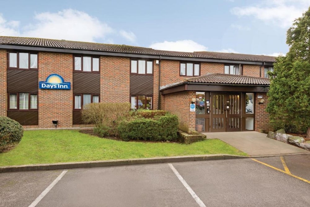 Days Inn by Wyndham Sedgemoor M5 1/12
