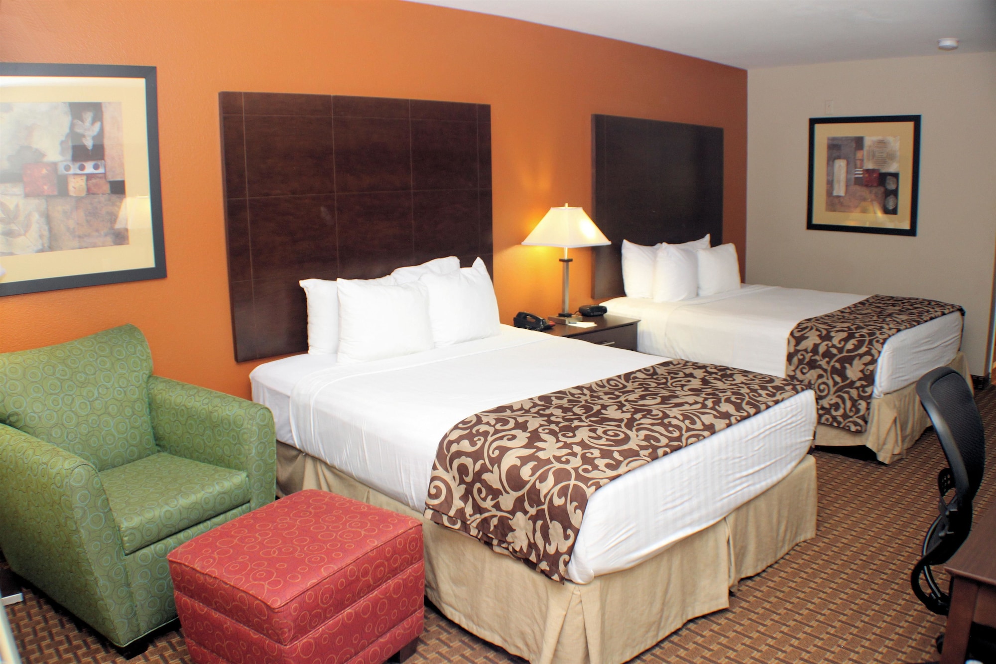 غرفة قياسية بسريرين كوين للمدخنين، Best Western Inn & Suites New Braunfels 4/7