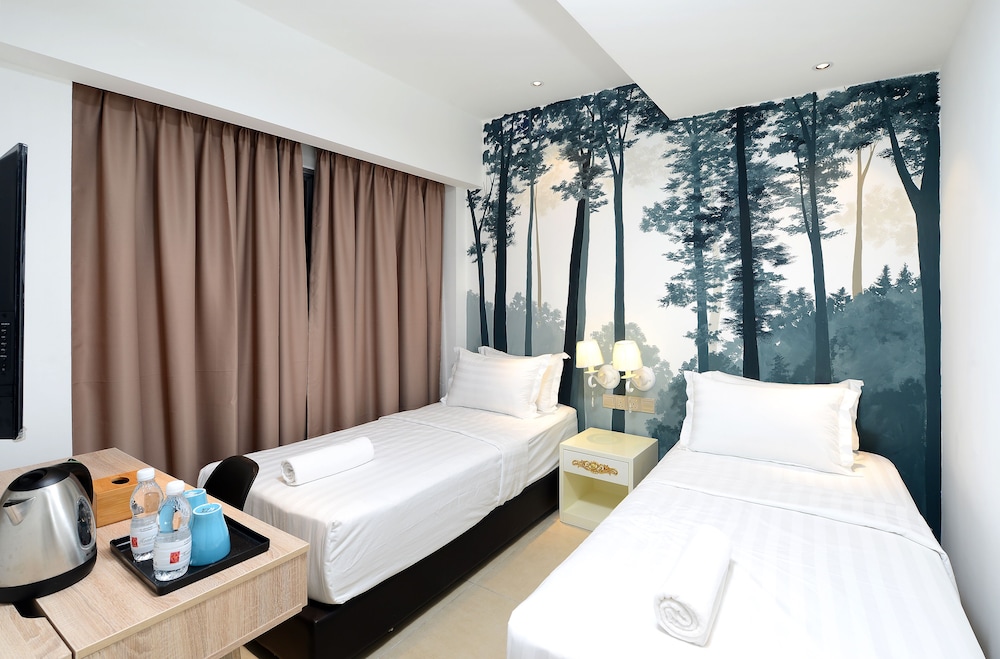 Hotel De Art Usj 21 16/35