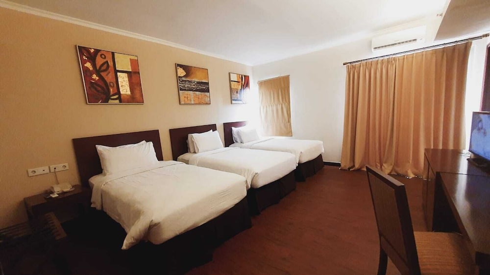 Grand Dafam Ancol Jakarta 23/74