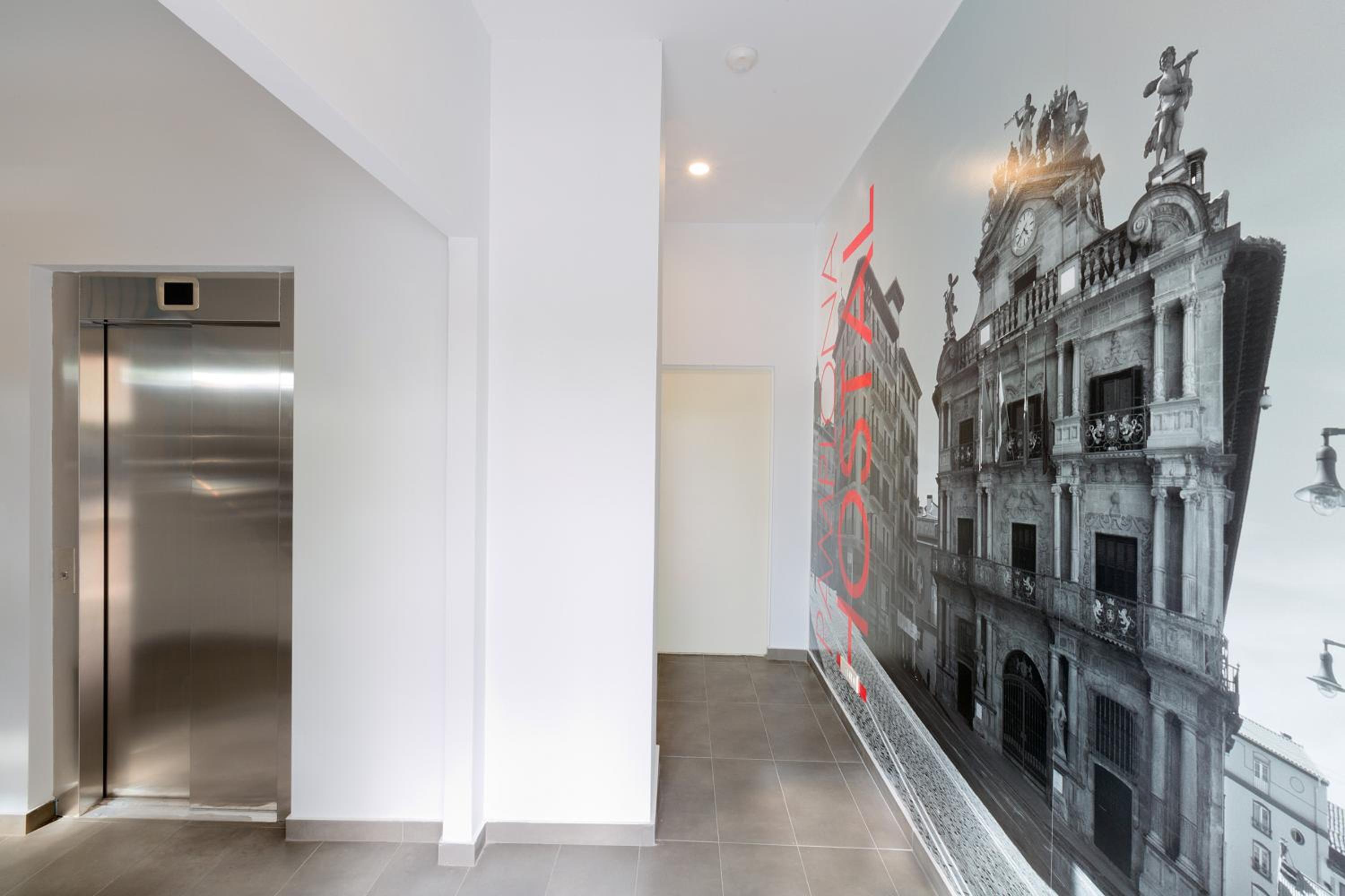 Iraipe Pamplona Hostal - Auto check-in 17/20