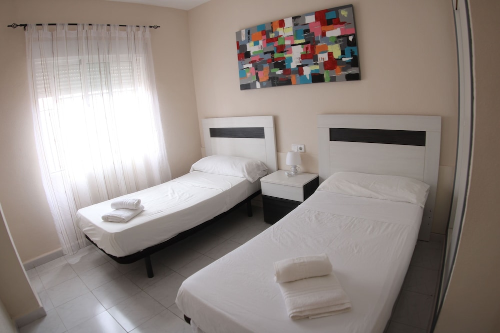 APARTAMENTOS MARINA INTERNACIONAL 20/50