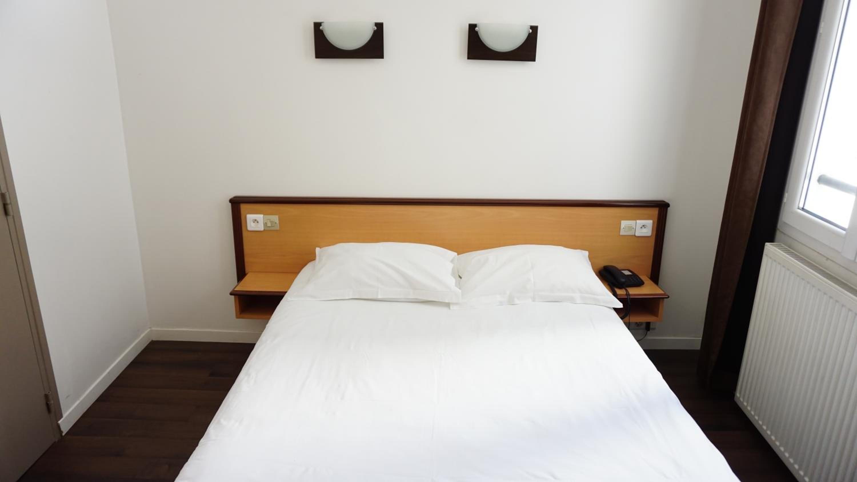 Room, Single