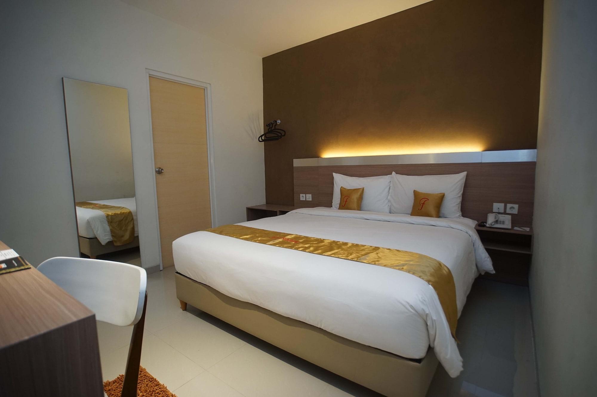 Triizz Hotel Semarang by Royal Singosari (Formerly Faustine Semarang) 4/18