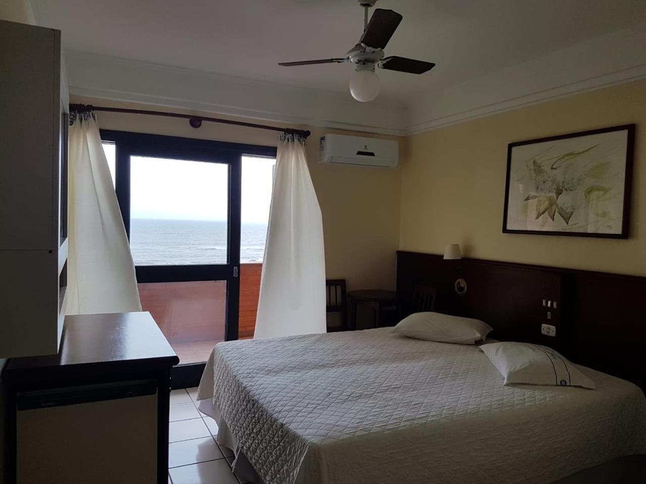 Hotel Araca 16/50
