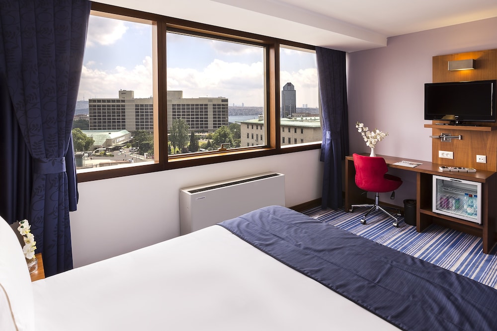 Taxim Express Hotel 12/47