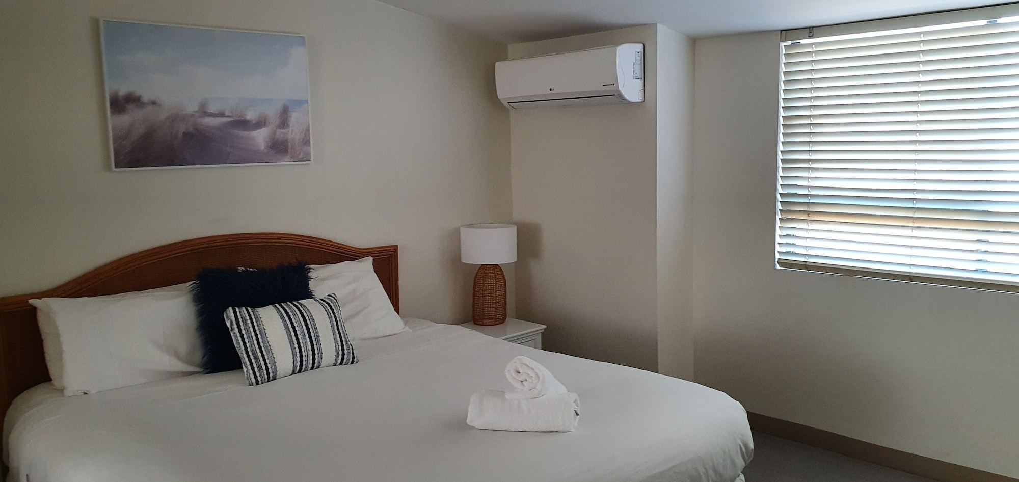 1 Bedroom, Town House, Queen Bed