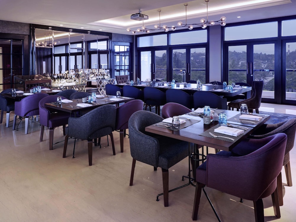 Grand Mercure Bandung Setiabudi 48/71