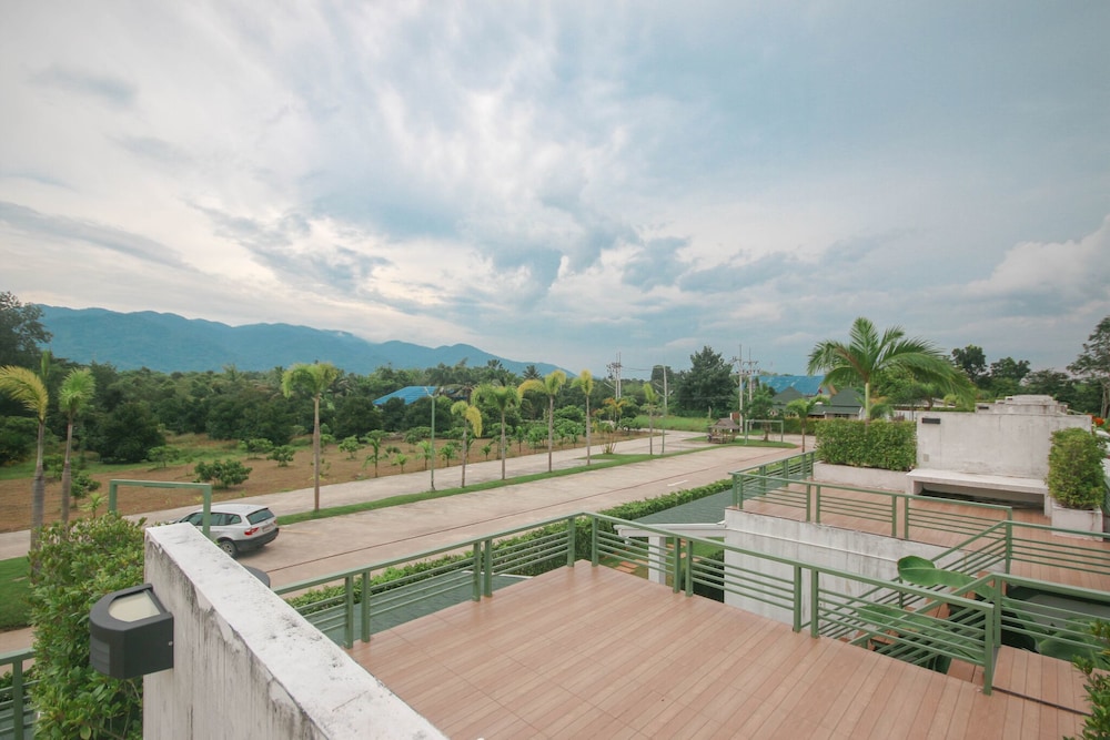 IP Plus Resort Chanthaburia - Halal Hotel 38/65