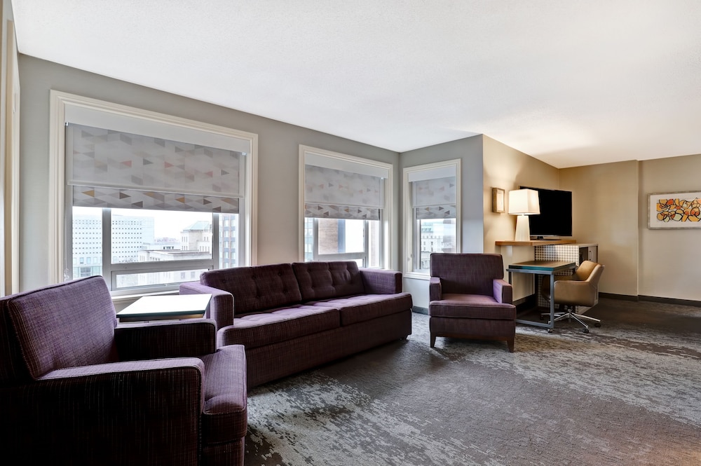 Holiday Inn Ottawa Dwtn Parliament Hill 48/80