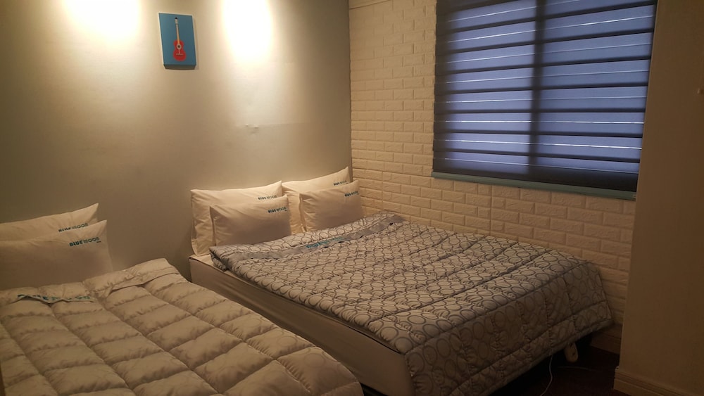 Gwangan Beach Blue Moon Motel 32/56