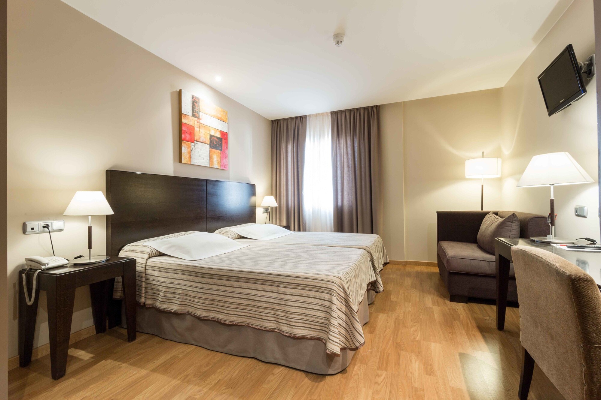 ROOM, SINGLE, DOUBLE BED