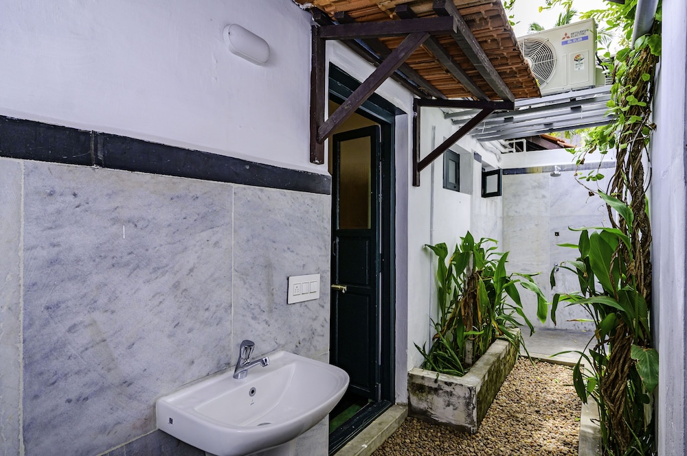 Neemrana's Coconut Alley - 21st Century, Tranquebar 33/34