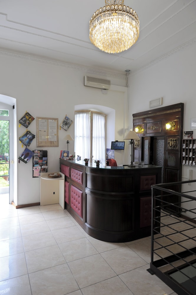 Hotel Alexander 6/50