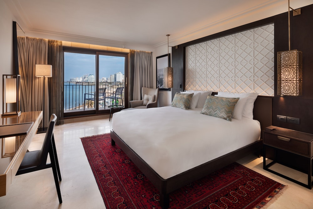 PLUS, PREMIUM, SEA VIEW, BALCONY
