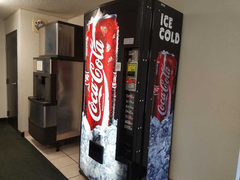 Americas Best Value Inn Tahquamenon Country 4/30