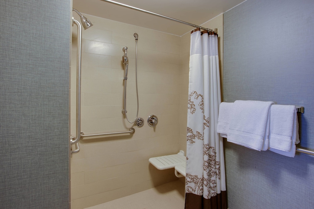Residence Inn Springfield Chicopee 10/38