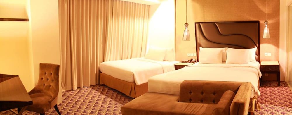 Nemuru Grand Bellevue Radio Dalam 16/39