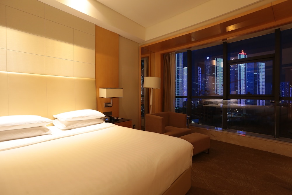 Room at COURTYARD BY MARRIOTT HANGZHOU QIANJIANG, HANGZHOU