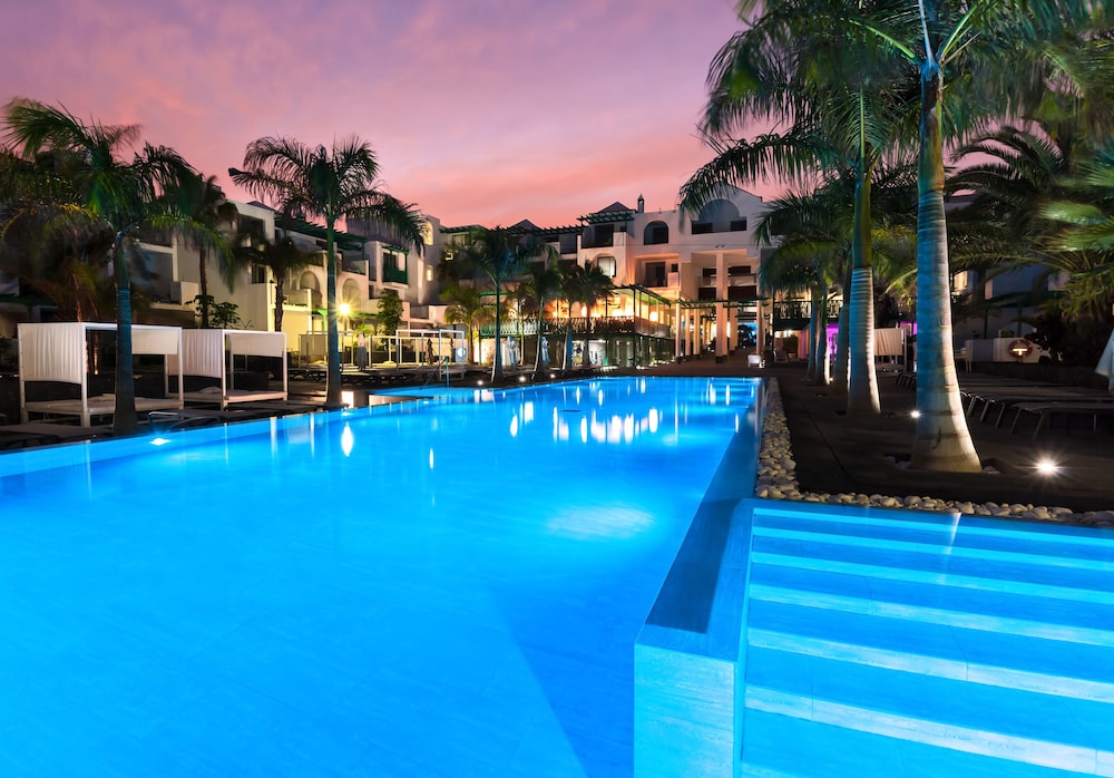 Barcelo Teguise Beach - Adults only in COSTA TEGUISE