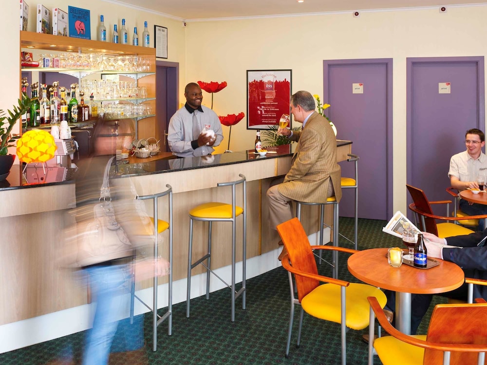 IBIS CHARLEROI CENTRE GARE 36/50