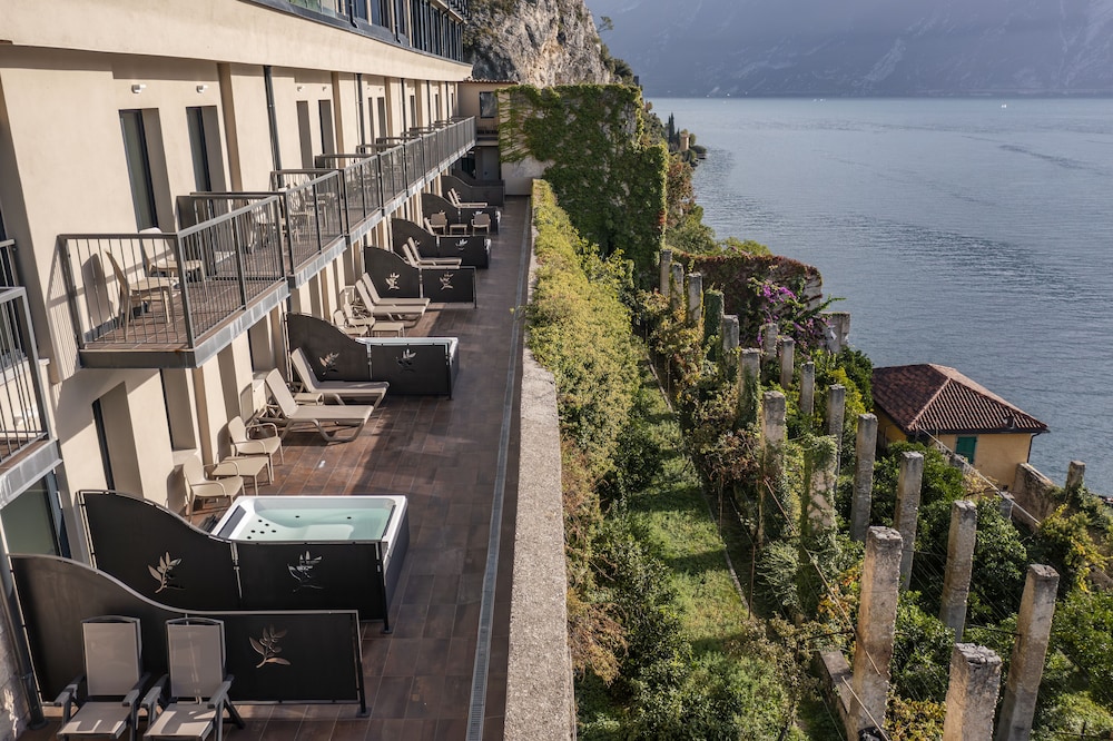 Hotel Villa Dirce 29/36
