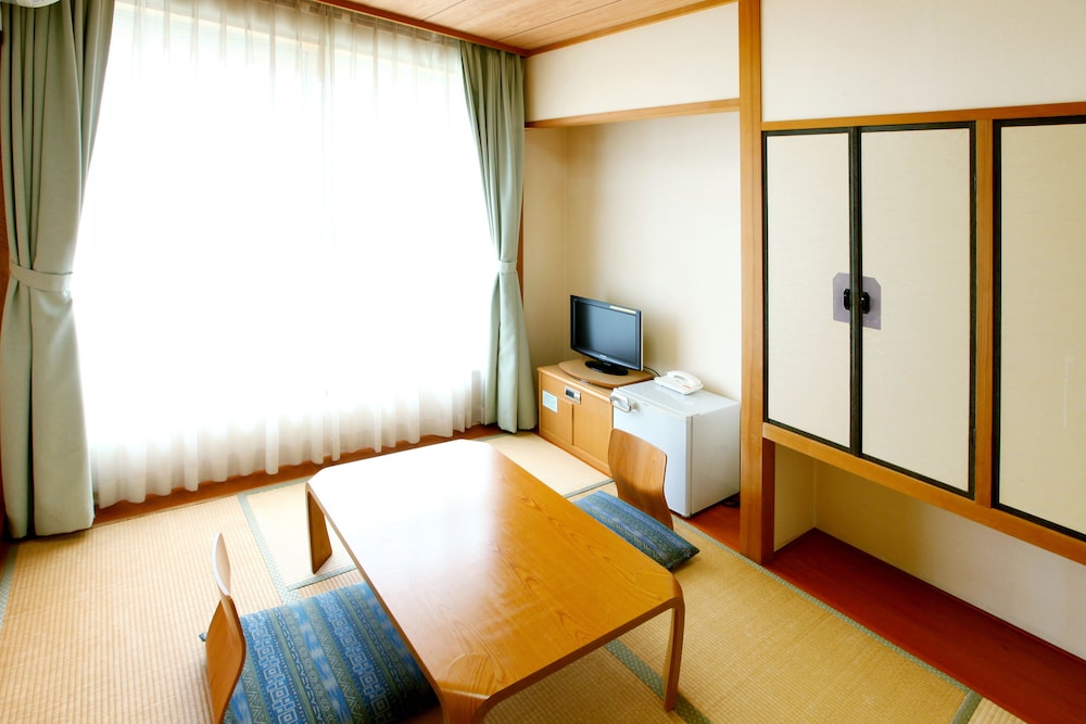 Beppu Housensou 6/42