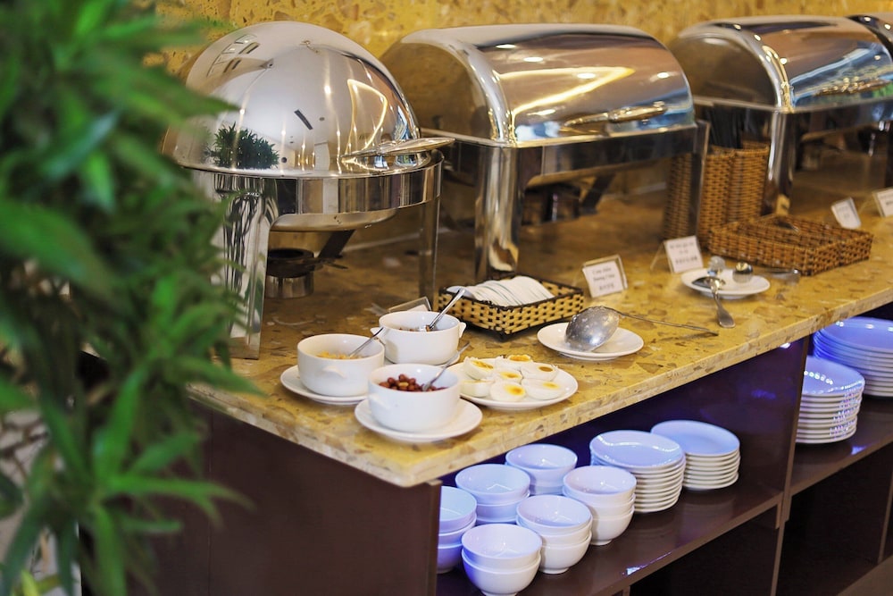 Dong Kinh Hotel 44/49