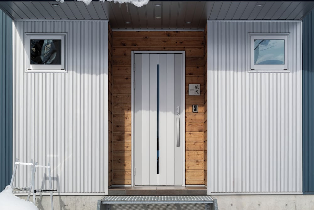 Bluebird Chalets 6/57