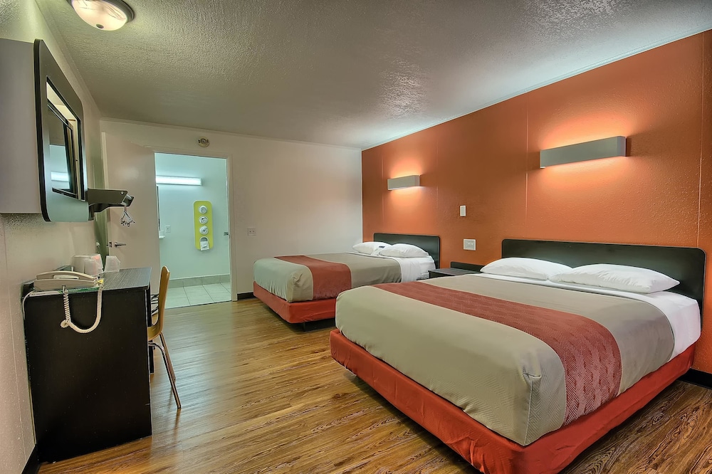 Motel6 Lima, OH 23/56