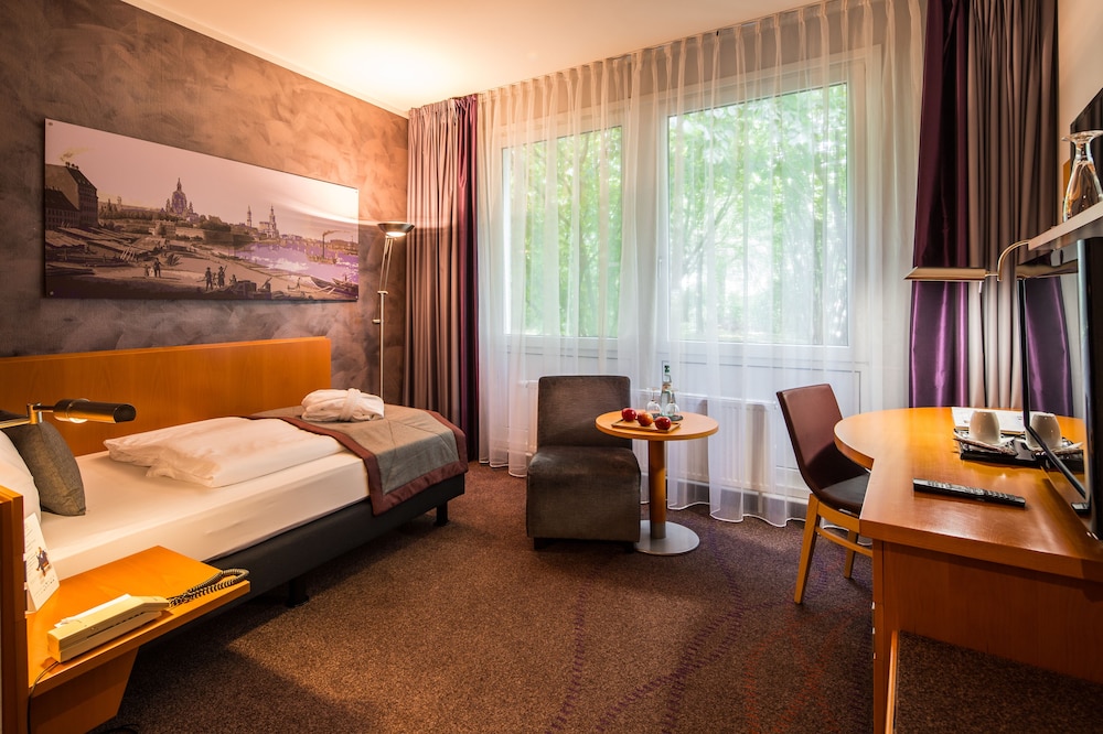 Ramada by Wyndham Dresden 30/61