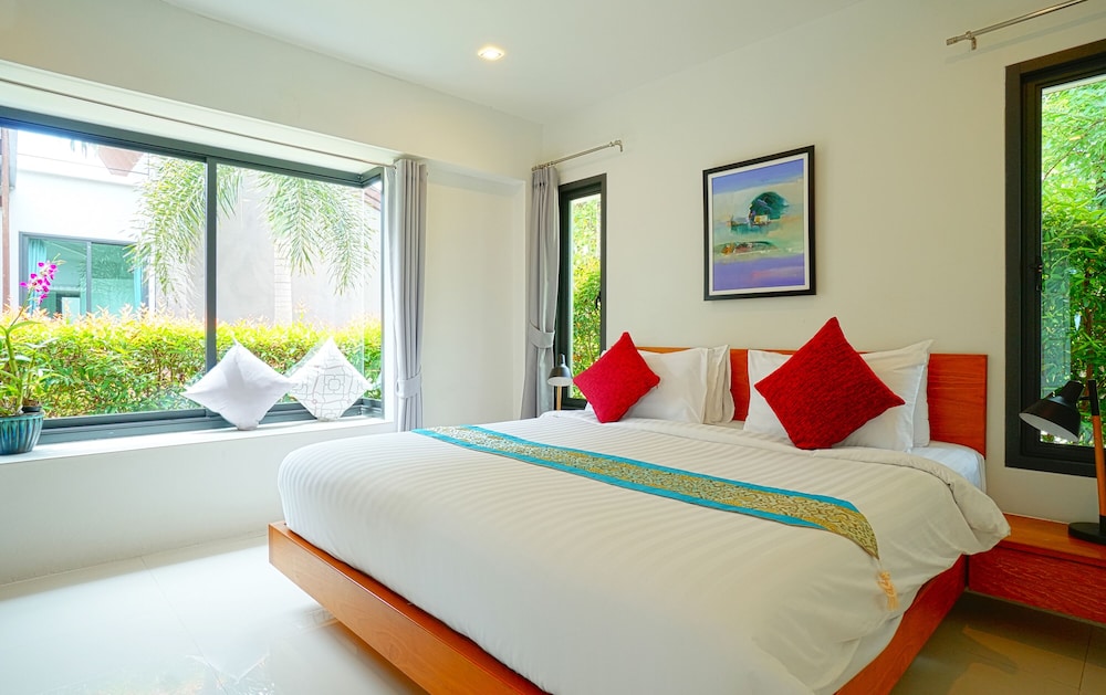 Nariya Bayfront Phuket 11/50