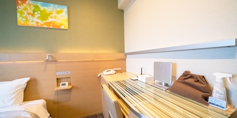 OURS INN HANKYU 26/48