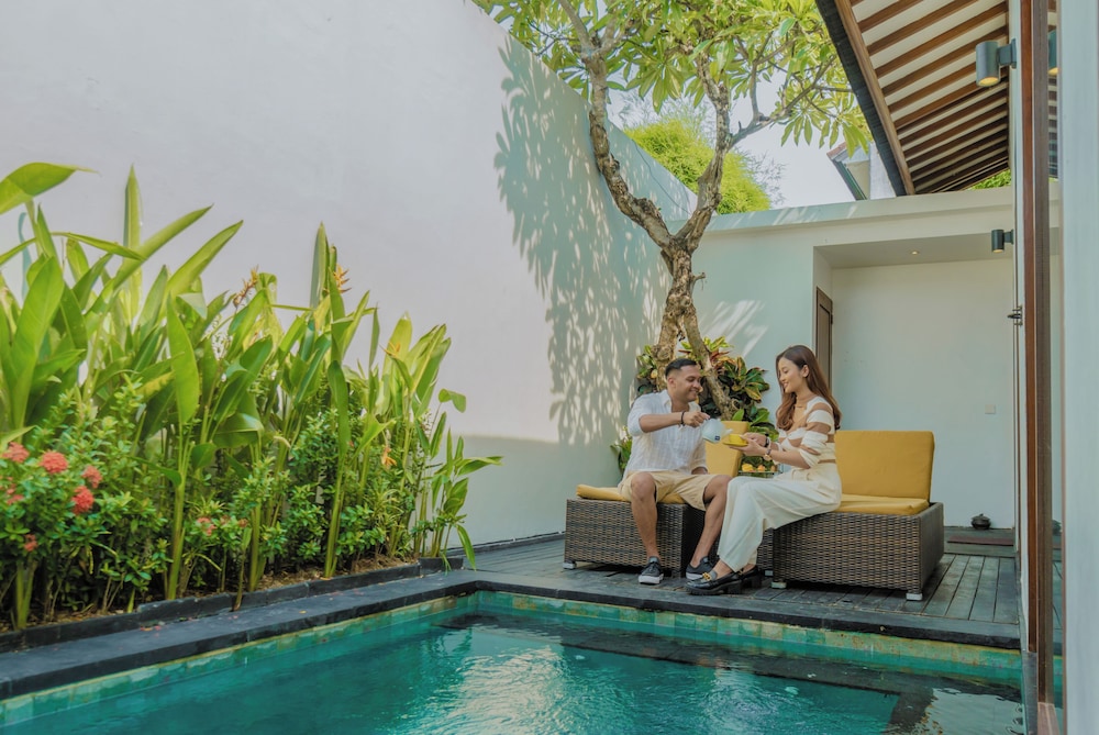 Anari Villas Kuta 37/65