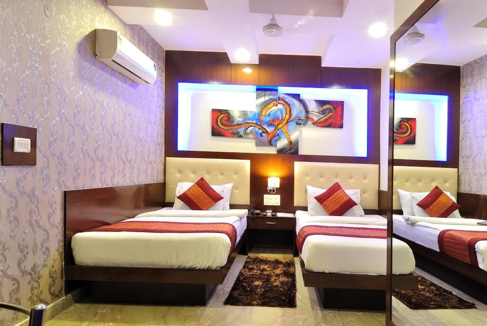 Hotel Nirmal Mahal 63/66