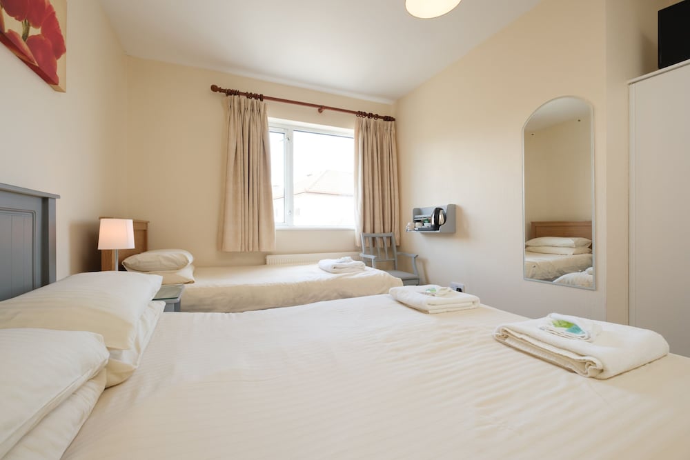 Four Seasons B&B 17/40