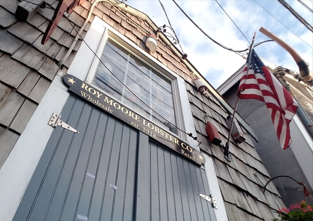 Rockport Inn And Suites 2/52