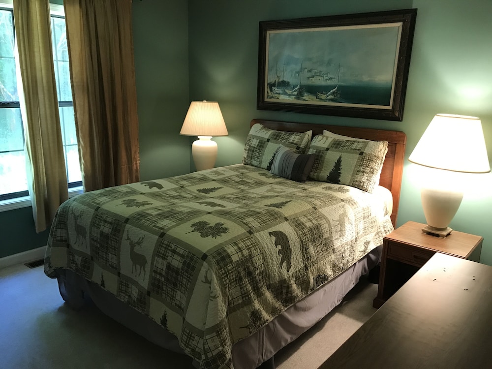 Nacoochee Valley Rentals 11/50