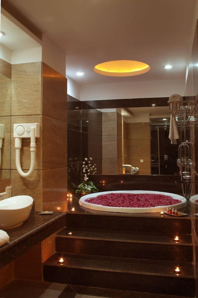 Hk Clarks Inn Amritsar 25/25