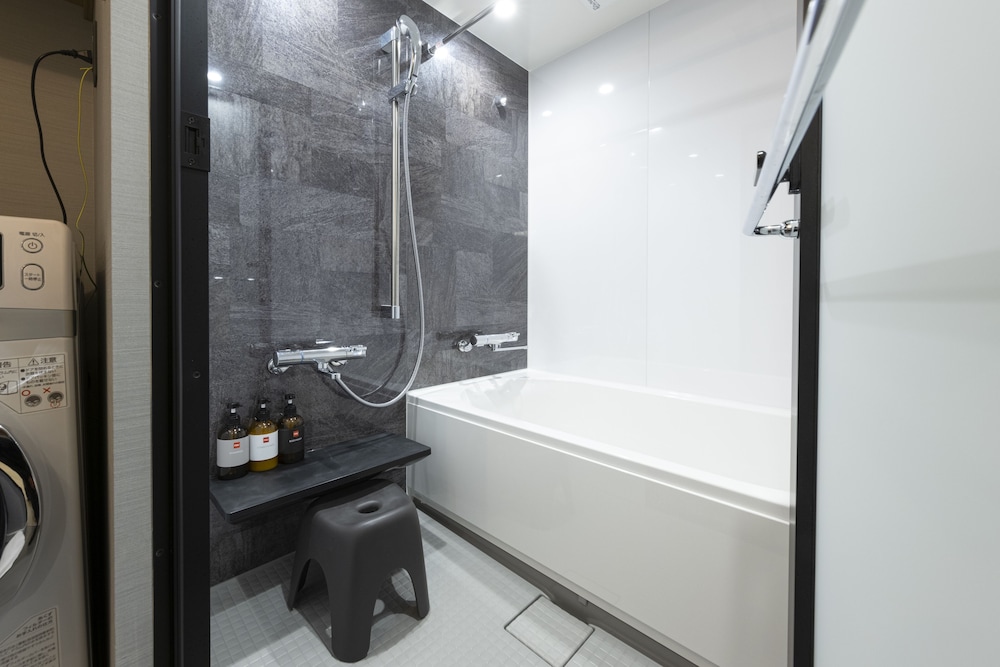 Fav Hotel Kumamoto 33/34